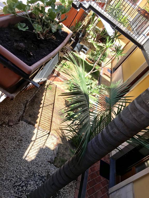 B&B Villa Dei Girasoli Catania Esterno foto
